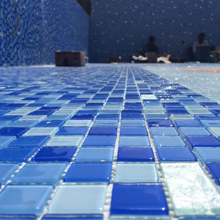 jasa pemasangan mozaik kolam renang 1